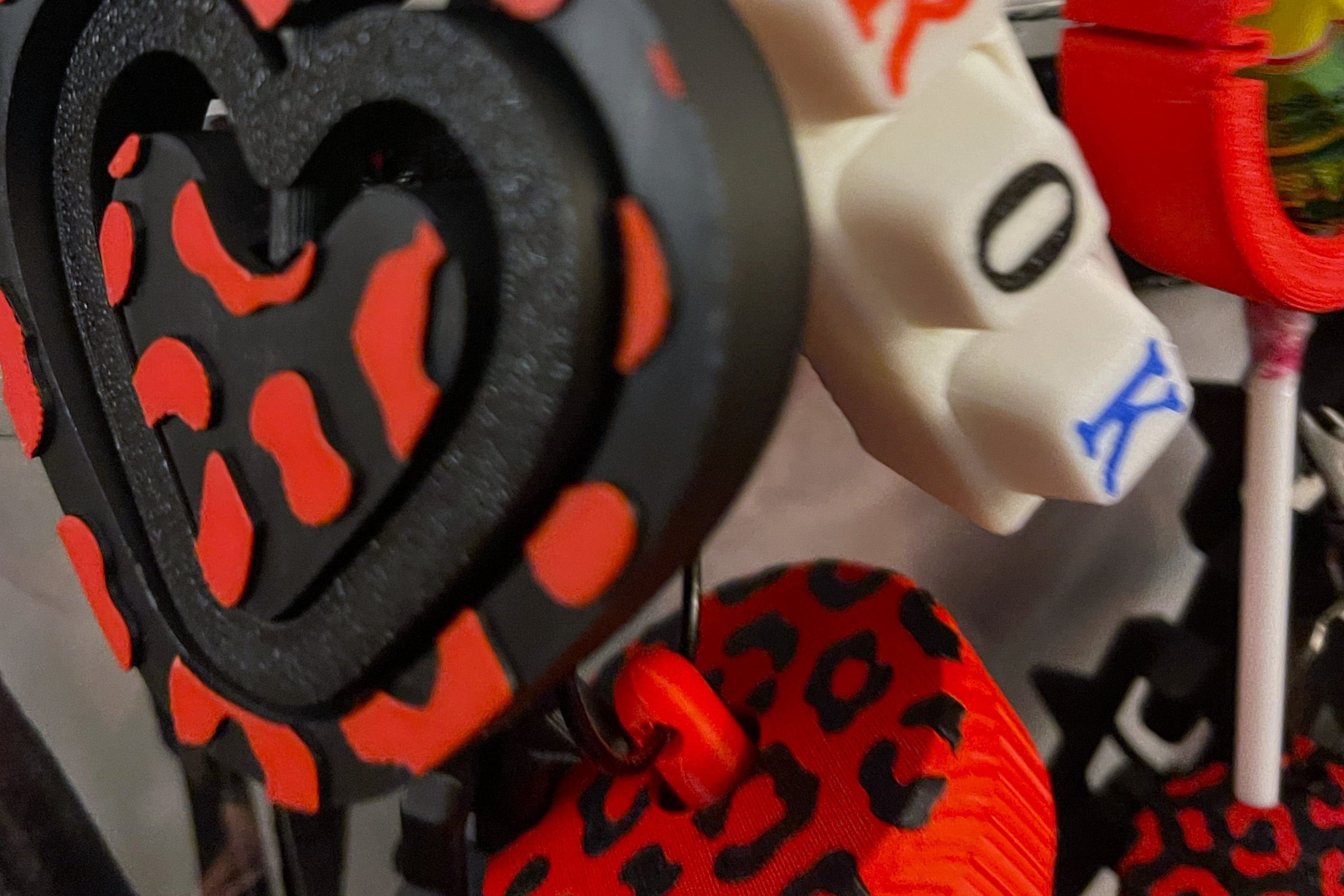 STASHIES | 3D Printed Clip-On Spinning Heart Fidget Keychain